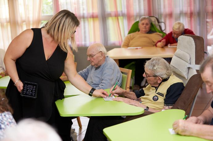 table ergonomique ehpad